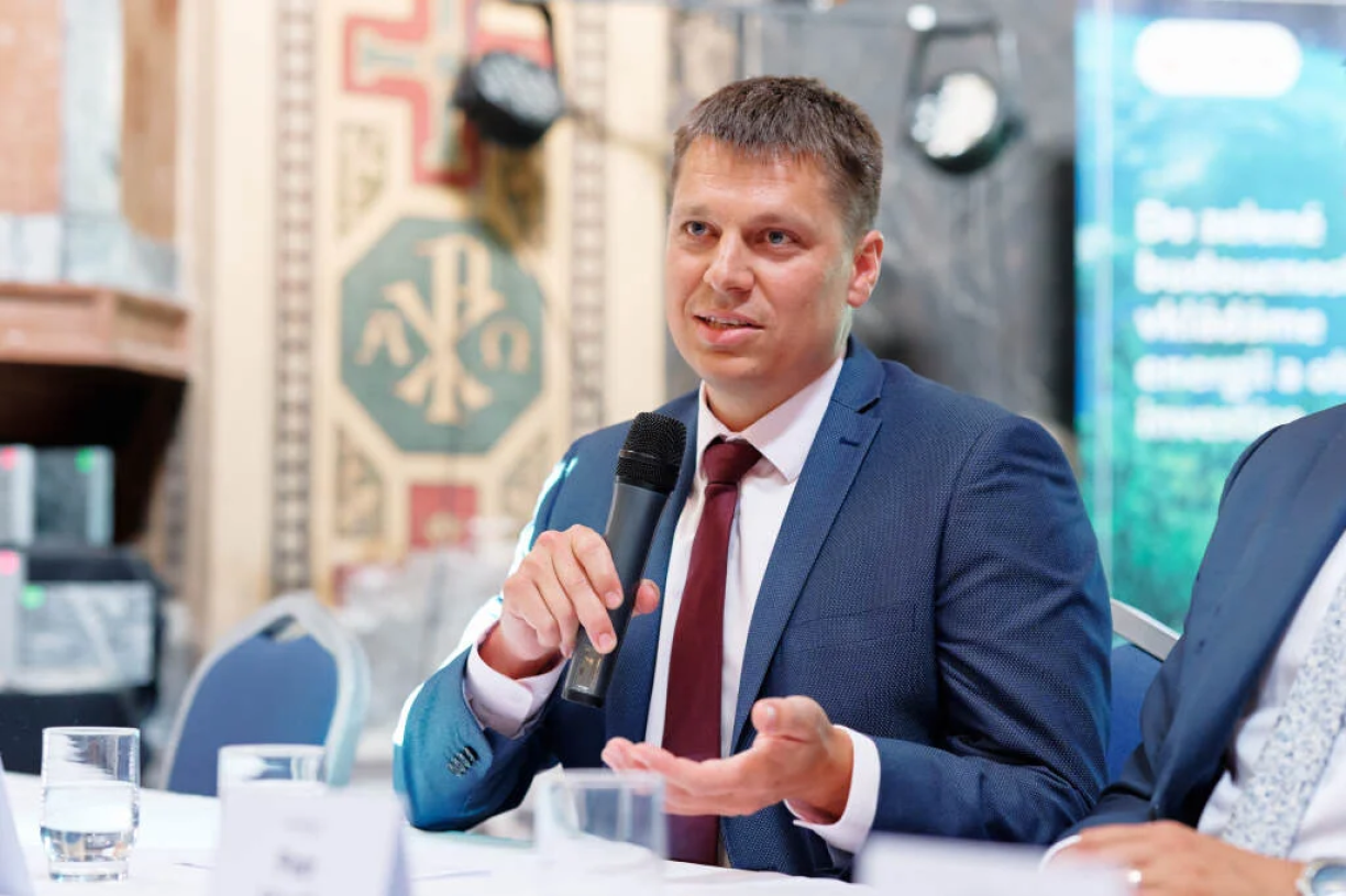 Energetické úspory jako společný cíl. Eduard Paulík debatoval s ministrem Hladíkem o efektivnější státní podpoře