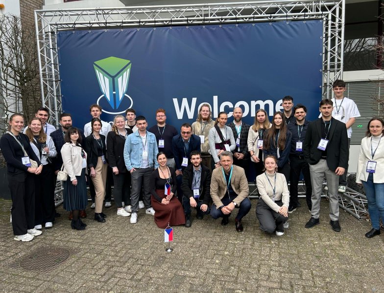 Týmová práce s daty a studenti jako budoucí lídři oboru. Co jsme si odvezli z evropské konference IFMA v Haagu