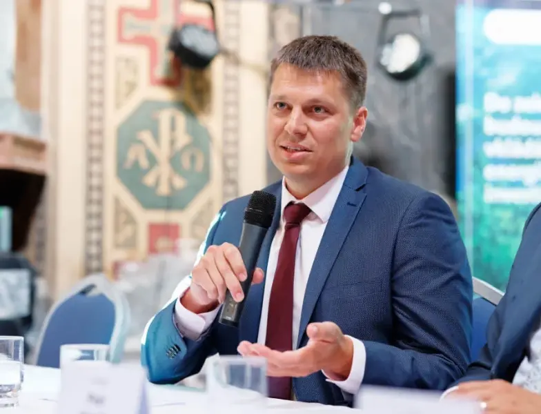 Energetické úspory jako společný cíl. Eduard Paulík debatoval s ministrem Hladíkem o efektivnější státní podpoře